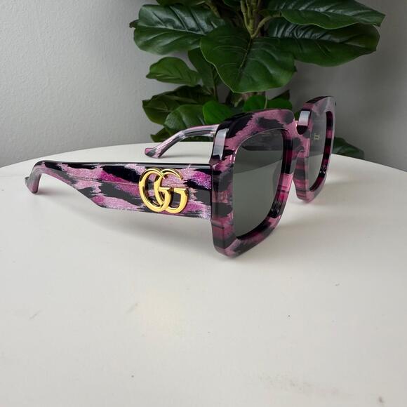 Gucci Eyewear Double-G oversize-frame sunglasses - Picture 1 of 3